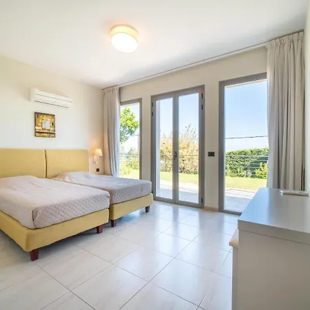 Villa Ilias